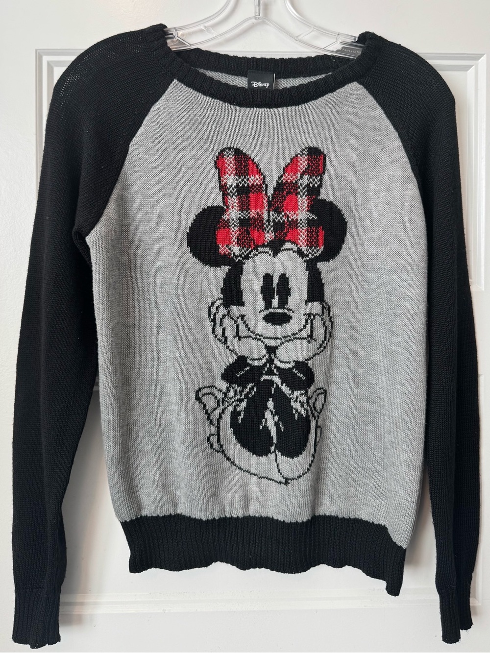 NWT Disney Minnie Mouse Buffalo Plaid Bow Knit Sweater XS Holiday Cozy Christmas - Picture 2 of 8